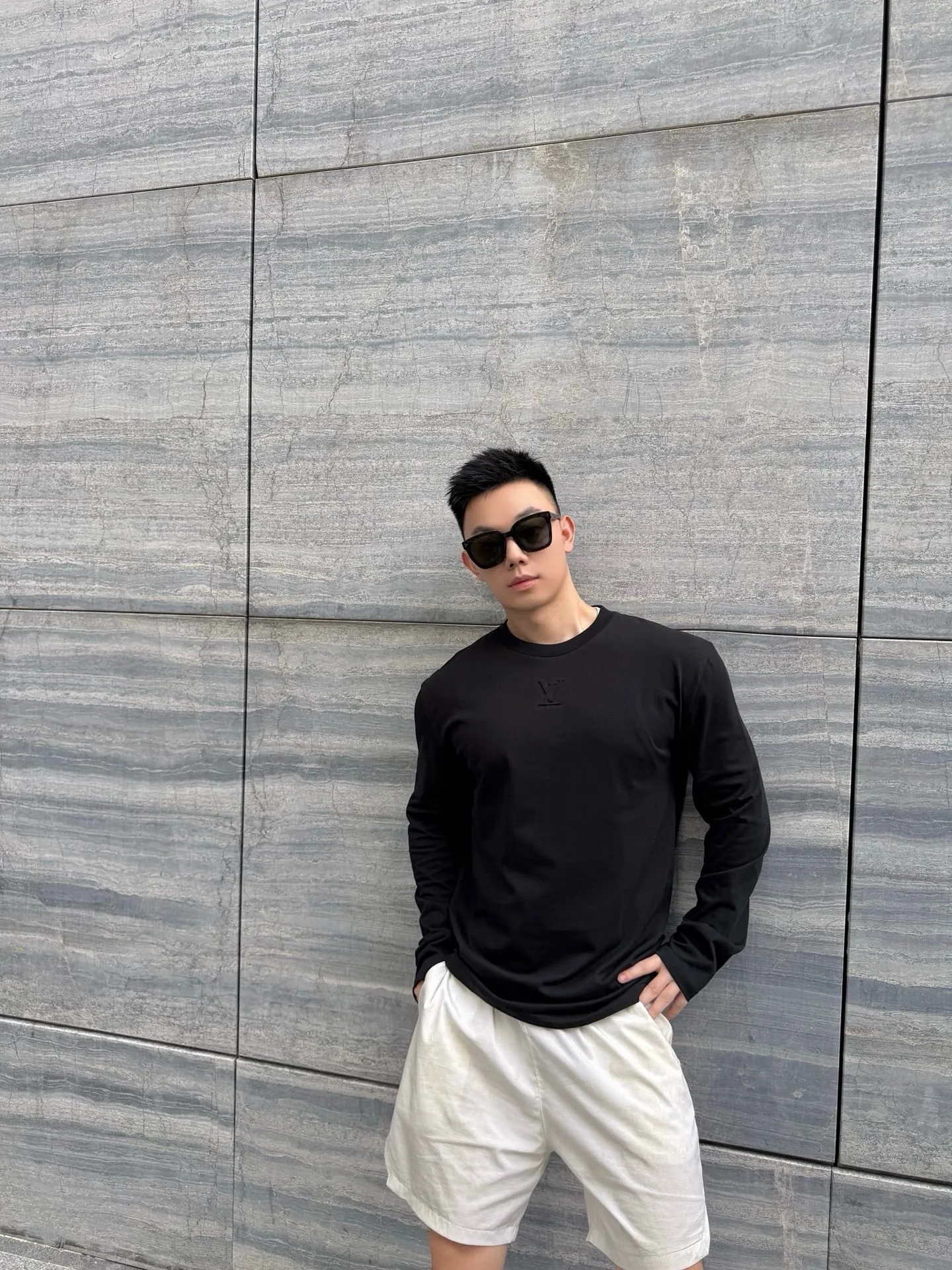 Louis Vuitton/Louis Vuitton embossed logo embossed long-sleeved T-shirt